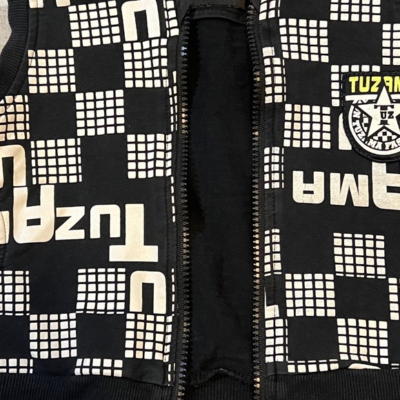 Baby boy black and white hoddie zippered vest, size 2t - Picture 3 of 6